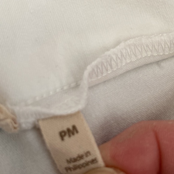 PM Soft Surroundings Essential Superla white trousers - Picture 6 of 11